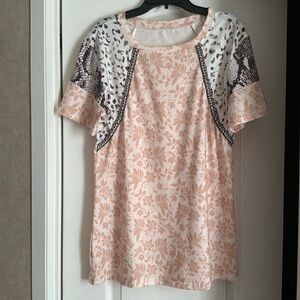 Small short sleeve top